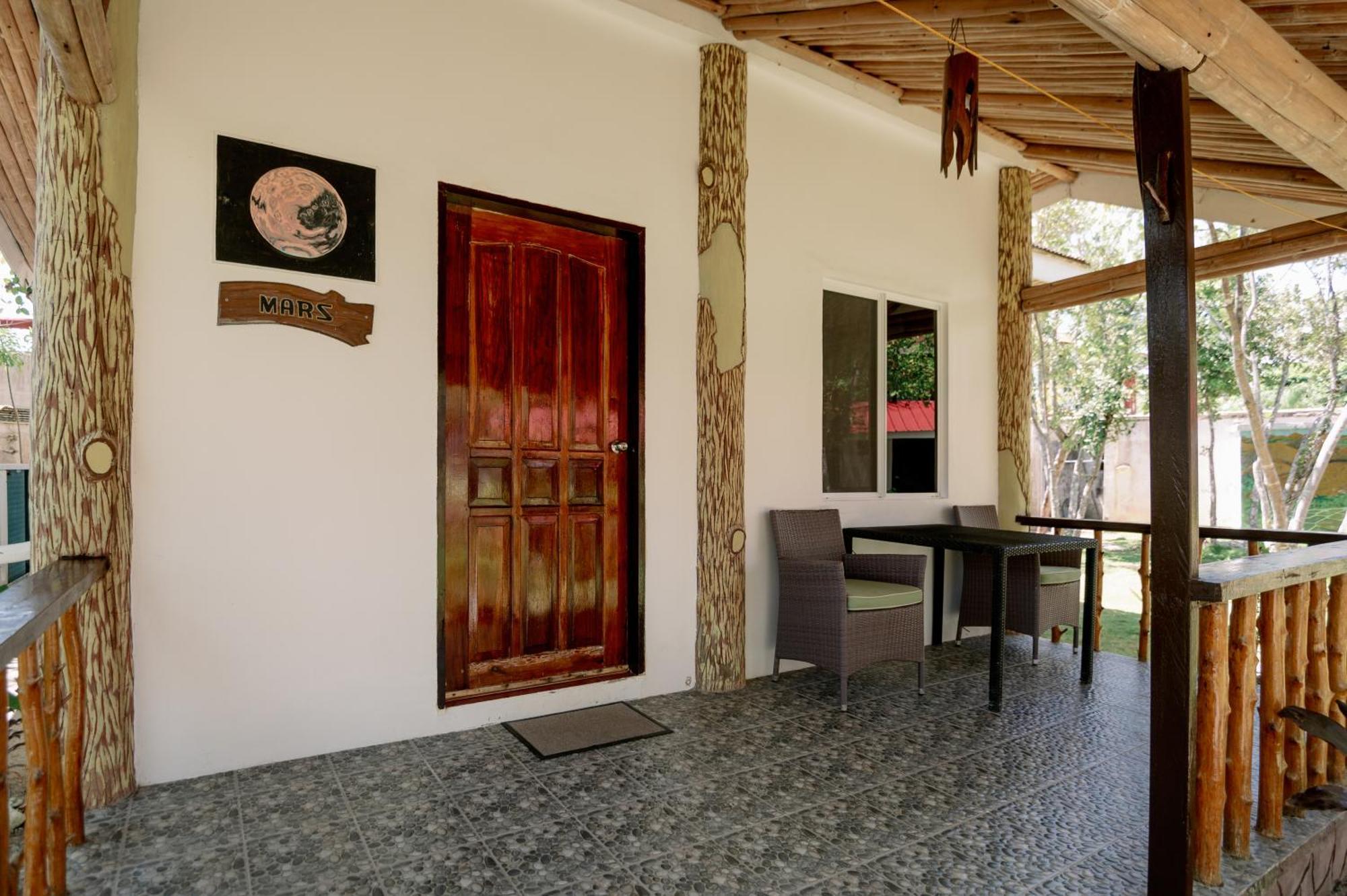 Polaris Beach And Dive Resort Inc Loon Bagian luar foto