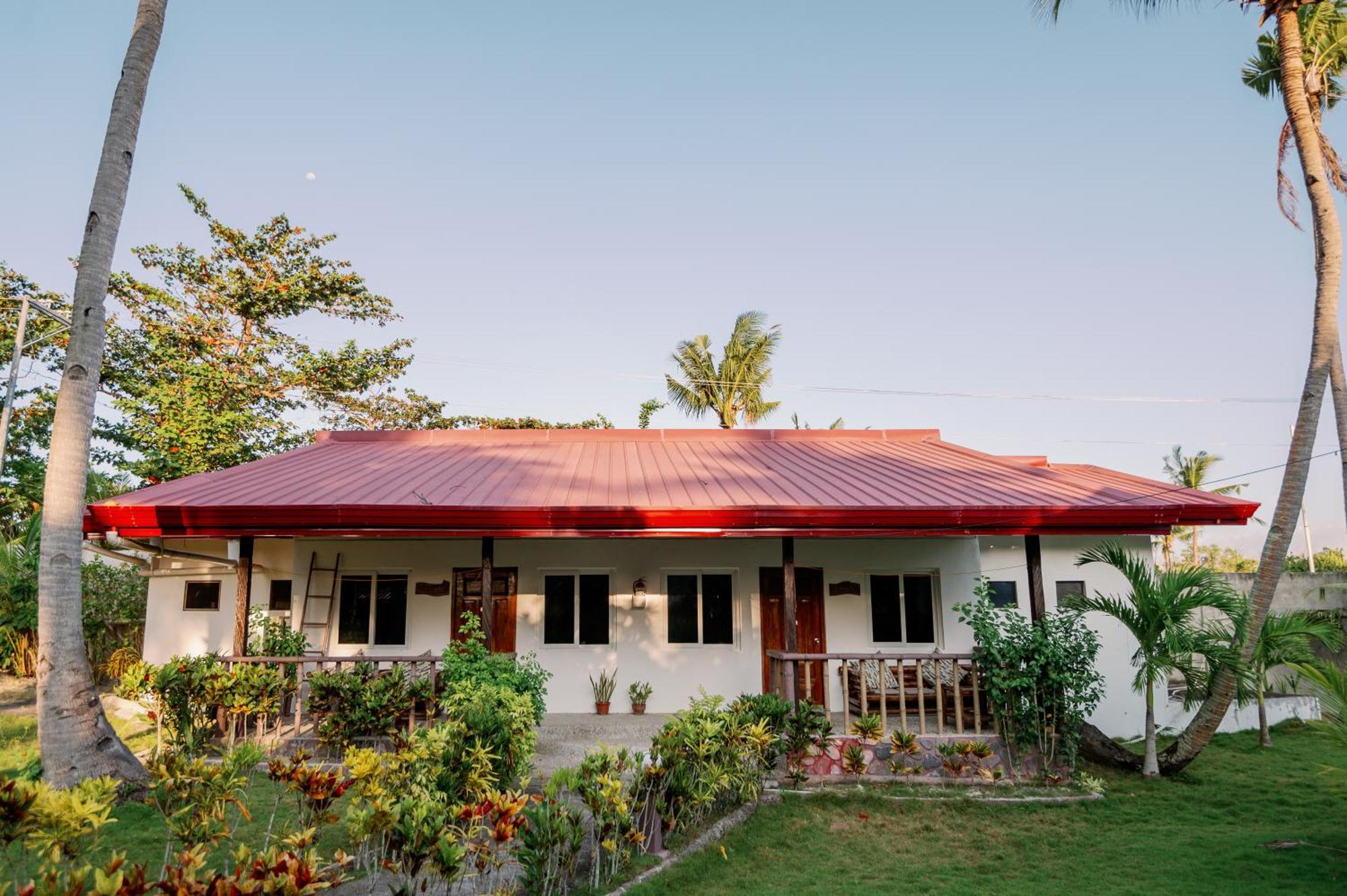 Polaris Beach And Dive Resort Inc Loon Bagian luar foto