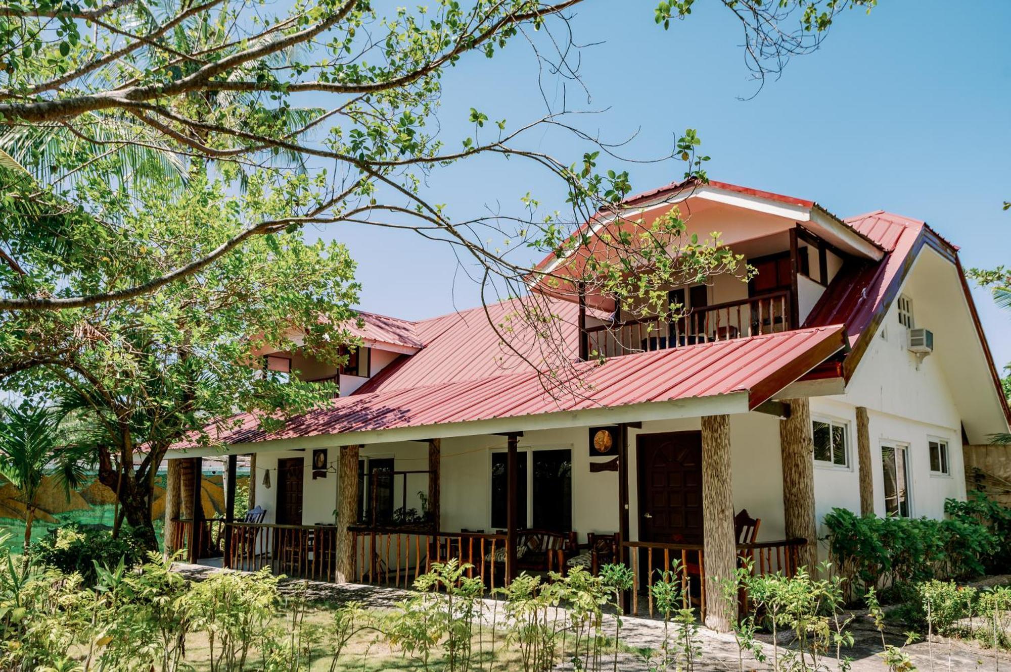 Polaris Beach And Dive Resort Inc Loon Bagian luar foto