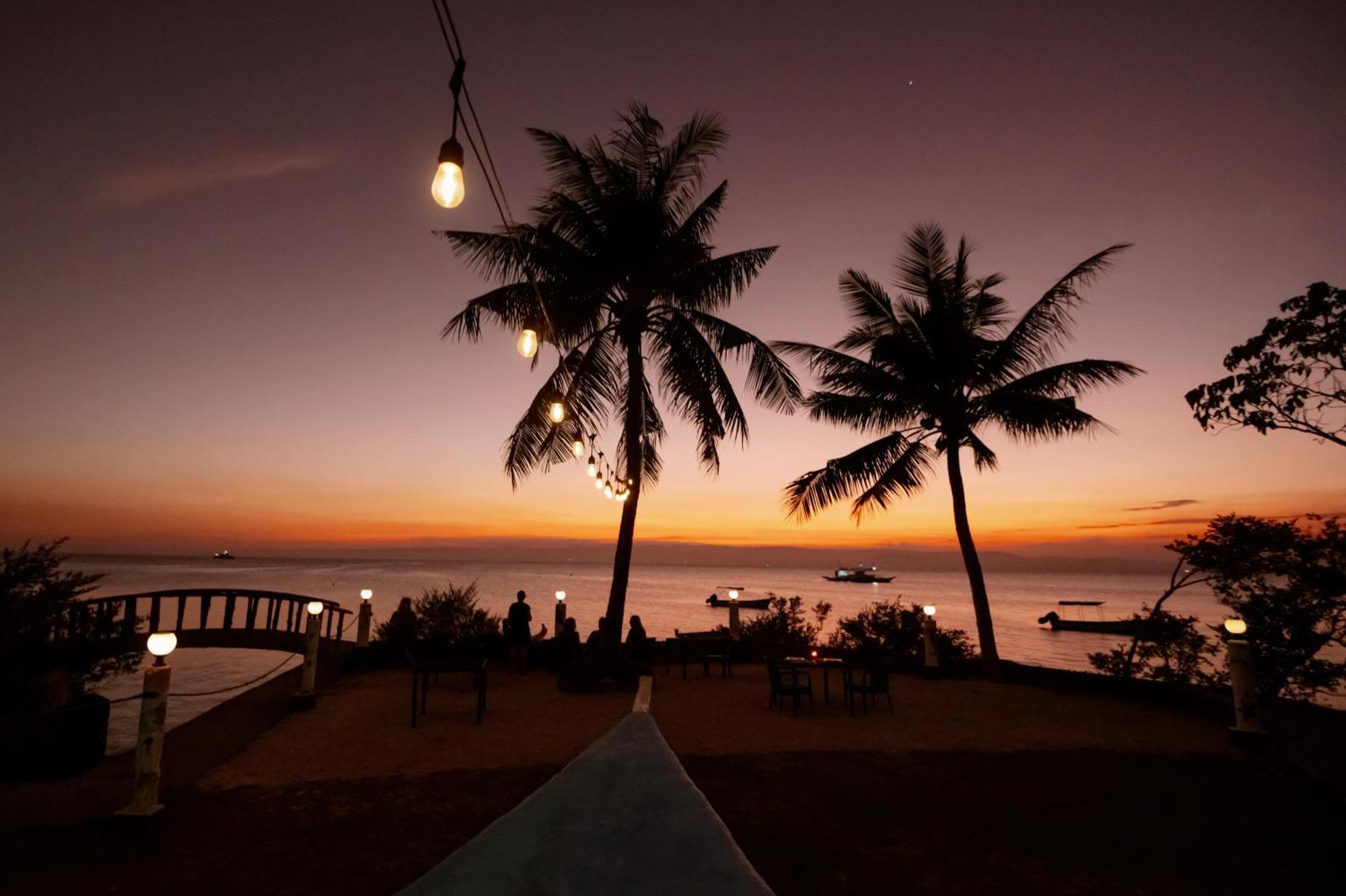 Polaris Beach And Dive Resort Inc Loon Bagian luar foto