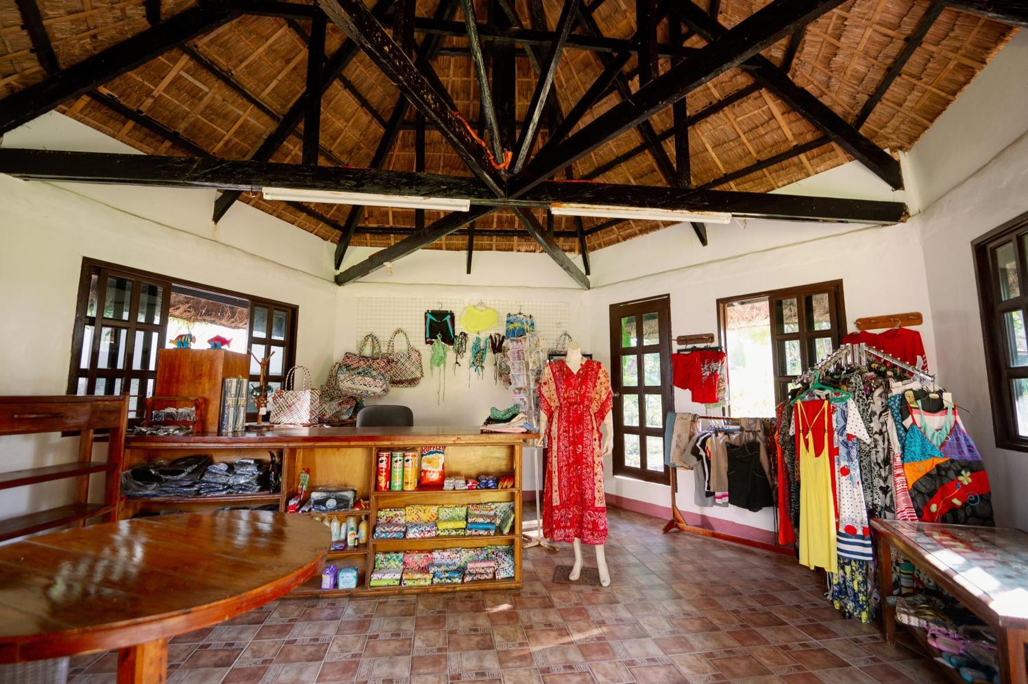 Polaris Beach And Dive Resort Inc Loon Bagian luar foto