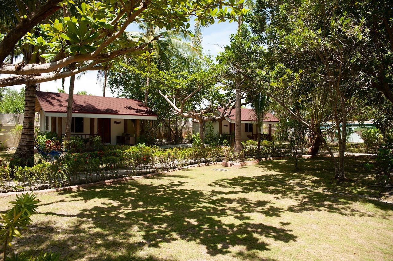 Polaris Beach And Dive Resort Inc Loon Bagian luar foto